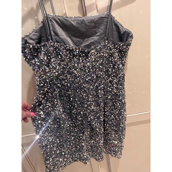 MABLE Women's Silver Sequin Cocktail Dress Size large 8-12 BOGO - Picture 11 of 12